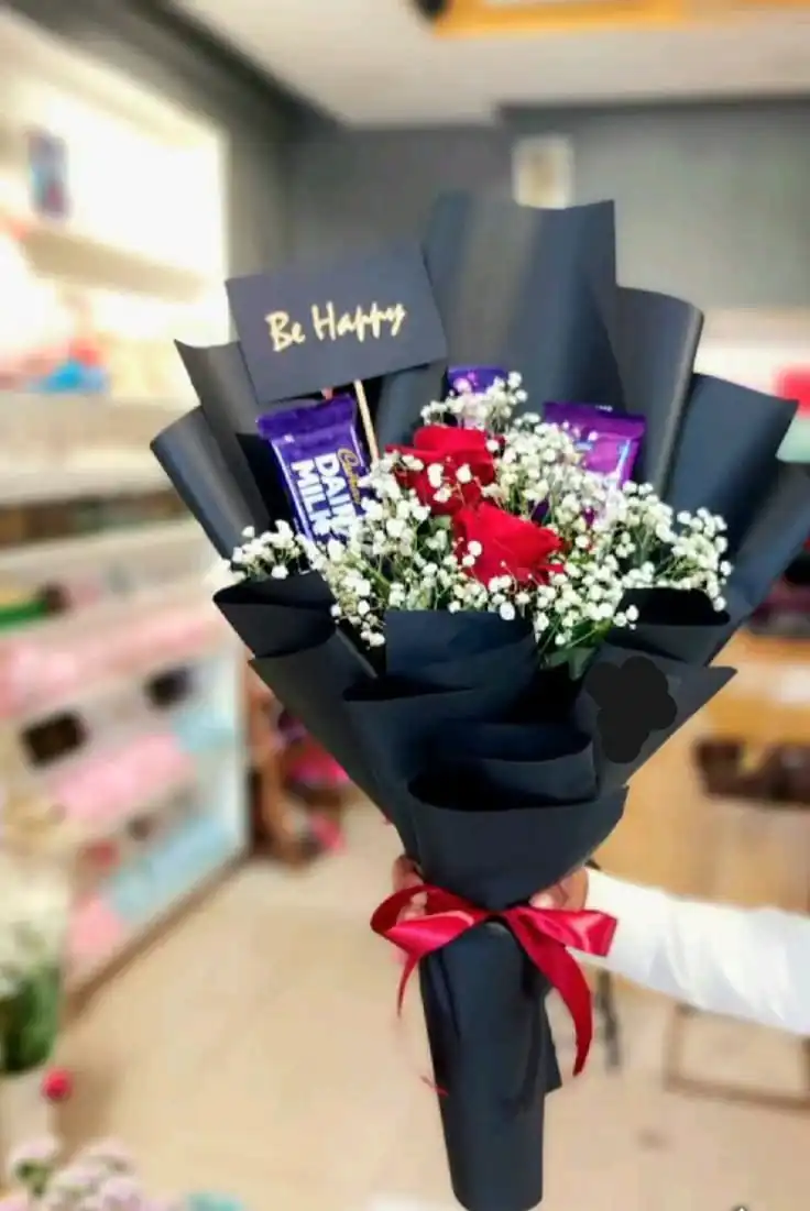 Be Happy Chocolate Rose Bouquet