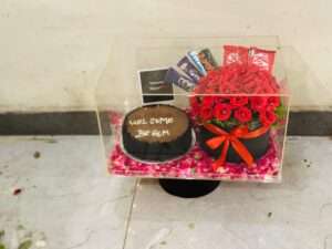 Red Rose Welcome Box