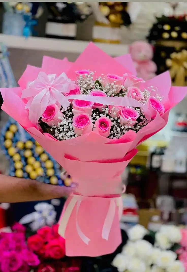 Vibrant Pink Rose Luxury Flowers Bouquet