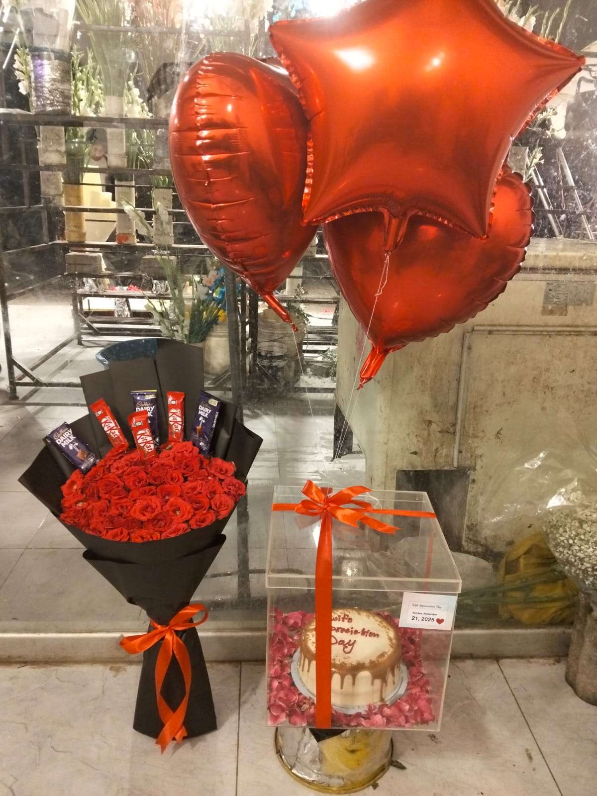 Roses & Romance Surprise Set