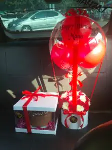 Balloons Box with Layers Cake