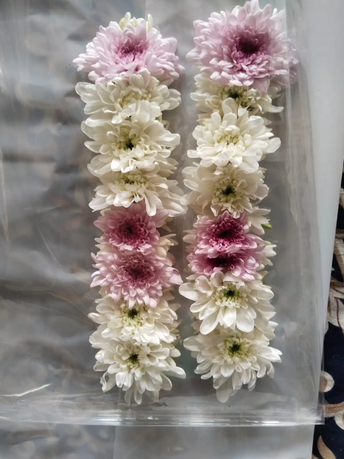 Blush Love Chrysanthemum Gajra