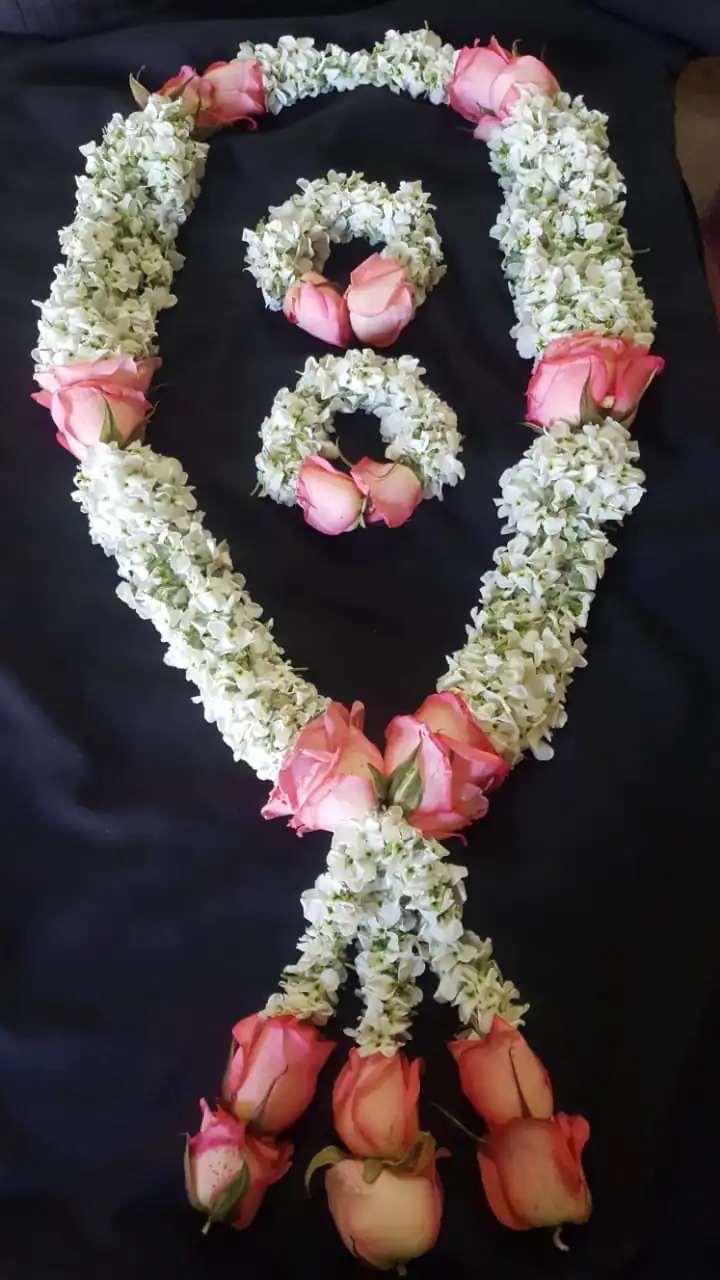 Pink Rose & White Floral Haar Set