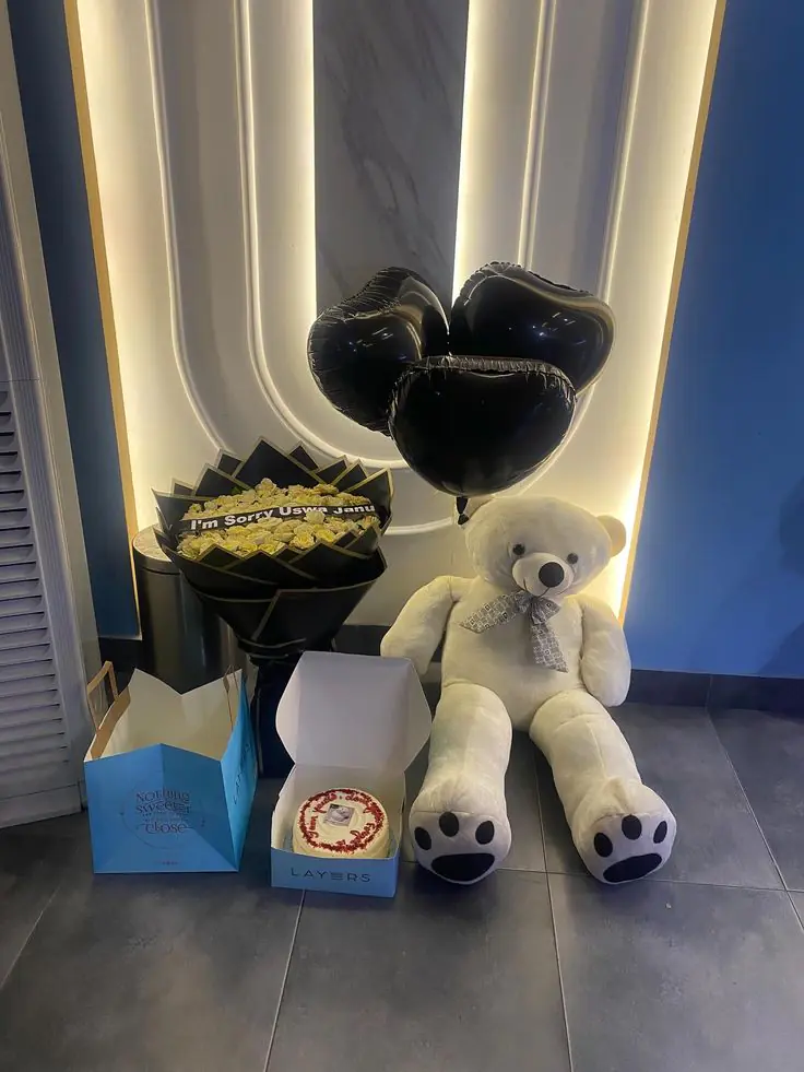 Luxury Apology Gift Set with Roses, Cake & Teddy
