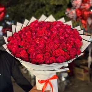 Grand Luxury Red Roses Bouquet