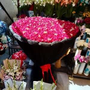 The Royal Heart Anniversary Bouquet